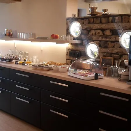 Garni Hotel